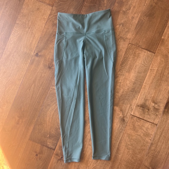 3 Old Navy Active PowerSoft Leggings Go-Dry - Picture 1 of 7